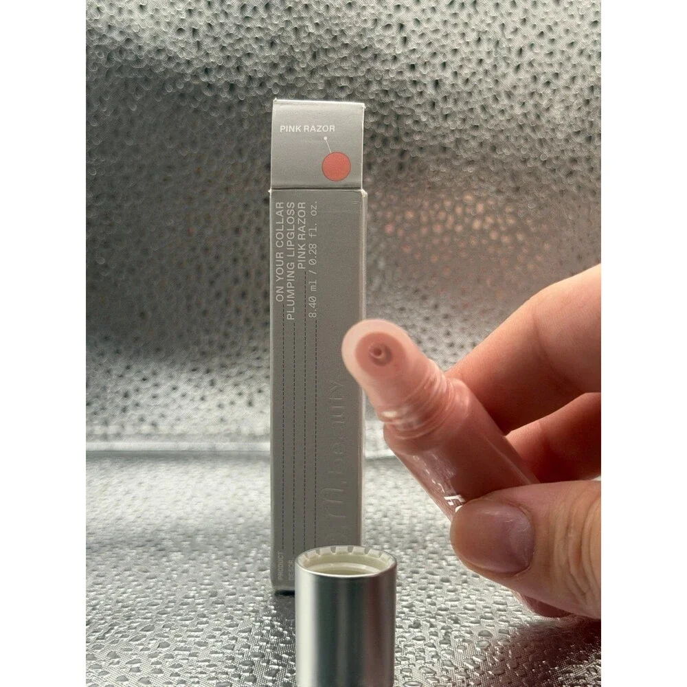 r.e.m. beauty - On Your Collar Plumping Lipgloss, 0.28oz - Pink Razor